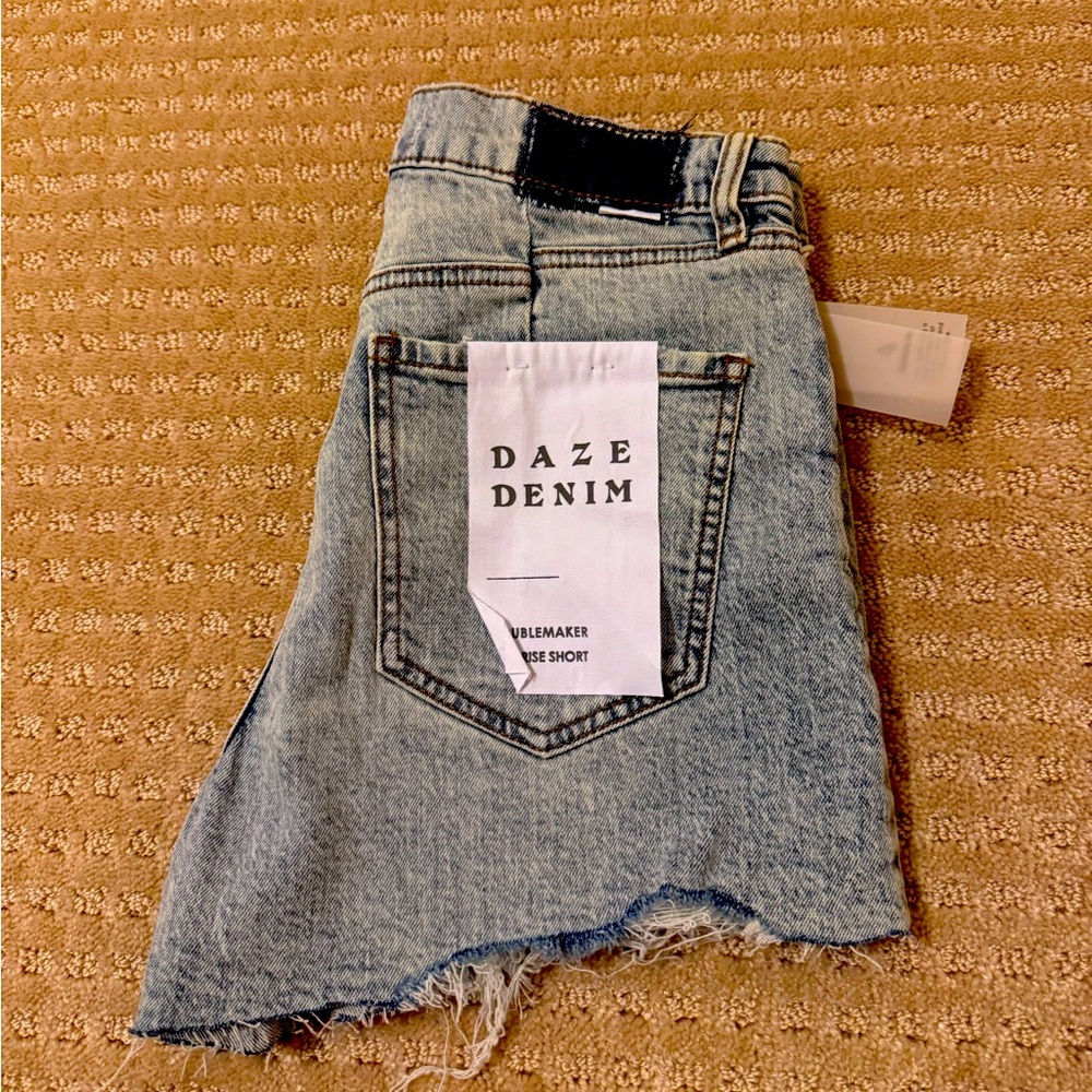 Daze Denim shorts 28
